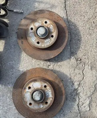 Citroen DS4 Rear wheel hub spindle/knuckle 9021981212