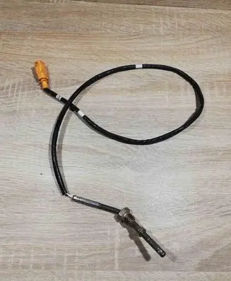 Volkswagen Polo V 6R Exhaust gas temperature sensor 03P906088D
