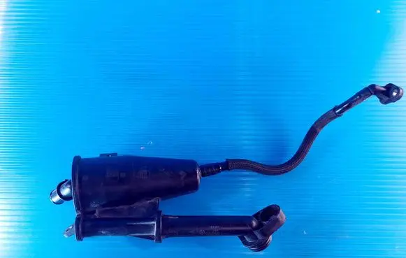 Opel Insignia A Oil breather separator 70330335 55567249