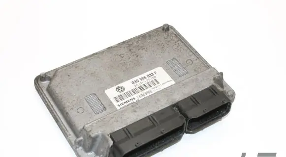 Volkswagen Polo Engine control unit/module 03D906033F