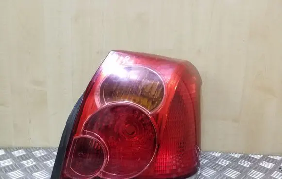 Toyota Avensis T250 Rear/tail lights