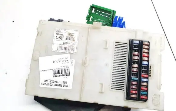 Ford Mondeo MK IV Comfort/convenience module 7g9t14a073dc 7g9t-14a073-dc