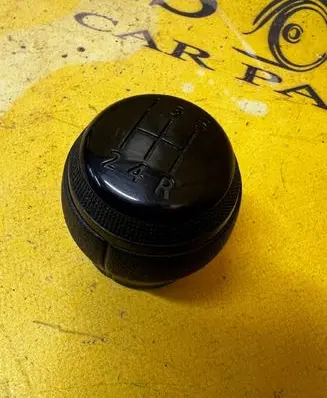 Dacia Sandero III Gear lever shifter trim leather/knob 2D0029339P