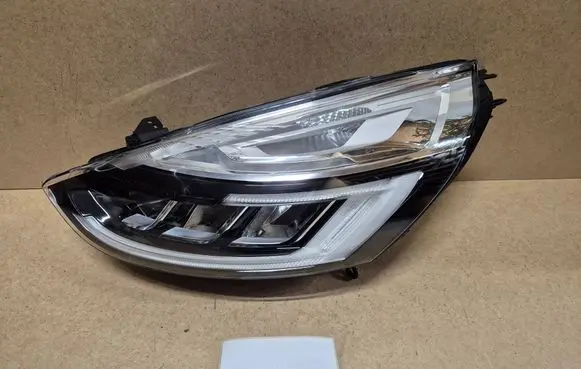 Renault Clio IV Headlight/headlamp 260605046R