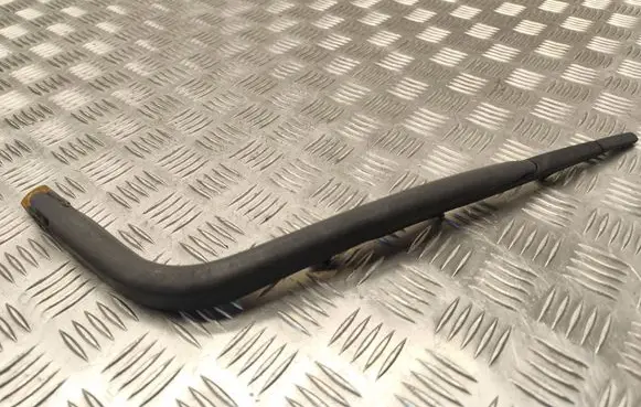 Toyota Yaris Rear wiper blade arm 