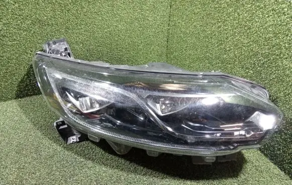 Renault Espace V (RFC) Headlight/headlamp 260108498R L90049021 622204941R