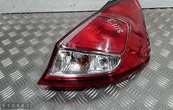 Rear/tail lights