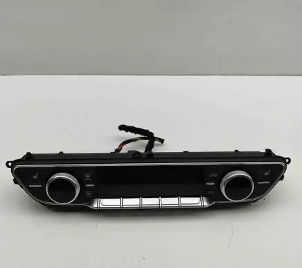 Audi A5 Interior fan control switch 8W0820043BR