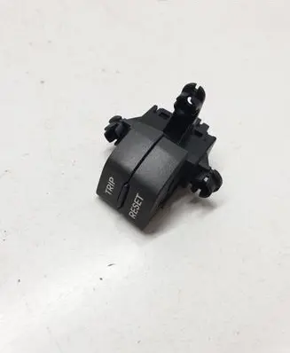 KIA Sportage Steering wheel buttons/switches 491040