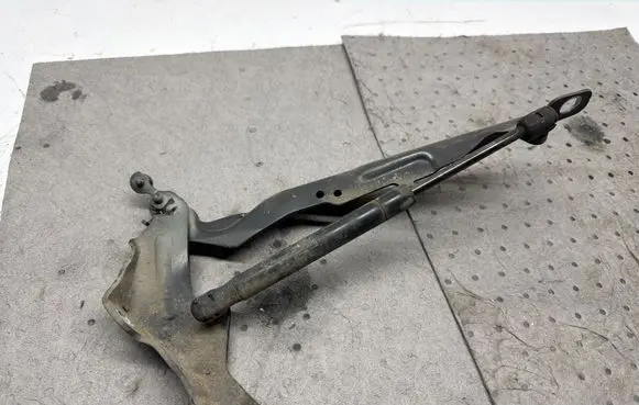 Volvo XC70 Engine bonnet/hood hinges 31385811