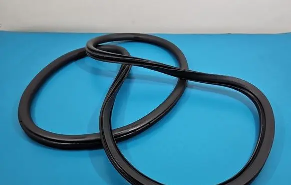 Peugeot 2008 II Front door rubber seal 9820823880 IMPRK1543697