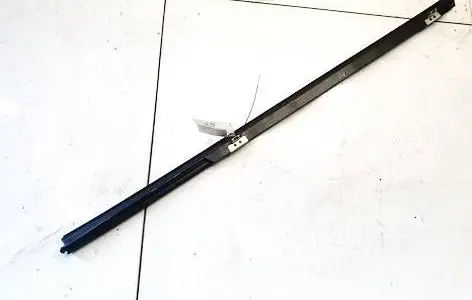 Lexus GS 300 350 430 450H Front door glass trim molding 