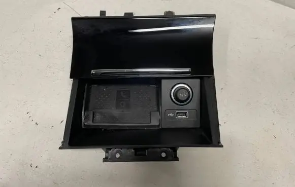 Skoda Superb B8 (3V) Ashtray (front) 3V0035502