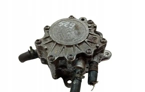 Mitsubishi Grandis Vacuum pump 03G145209