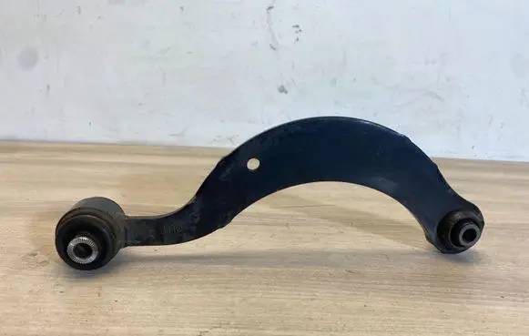 Toyota Auris E180 Rear upper control arm/wishbone