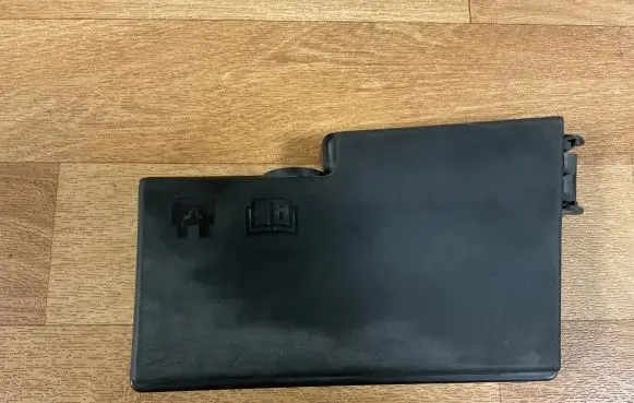 Volvo V50 Fuse box cover 30728346