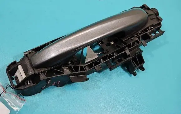 Rear door exterior handle