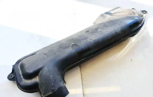 Mazda 626 Air intake hose/pipe