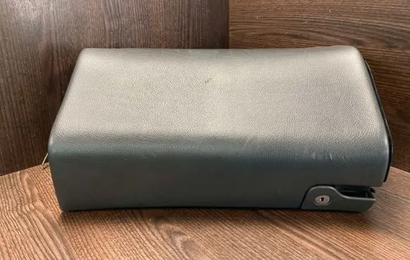 Mercedes-Benz C W203 Glove box set 2036802691