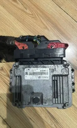 Ford Mondeo MK IV Engine control unit/module AG9112A650 0261S07033