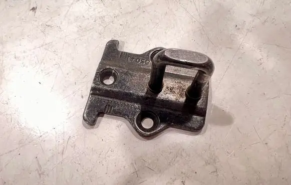 BMW 5 F10 F11 Rear door lock loop/hook striker 7199178