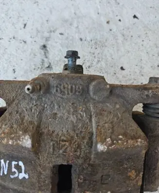 Nissan Qashqai Front brake caliper