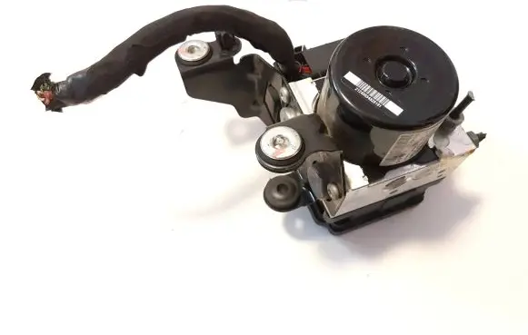 Volvo XC60 ABS Pump 30681619 000404972C1