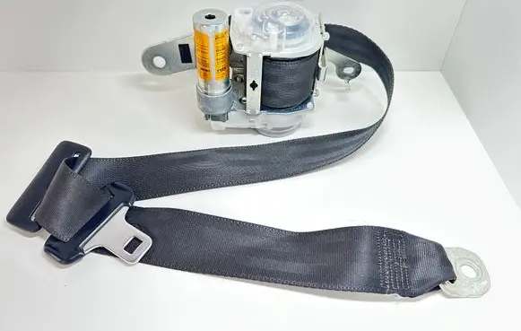 Lexus GS 300 350 430 450H Rear seatbelt E070715
