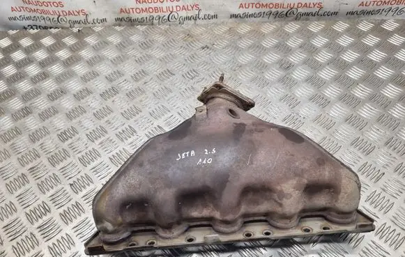 Volkswagen Jetta V Exhaust manifold 07K253031H