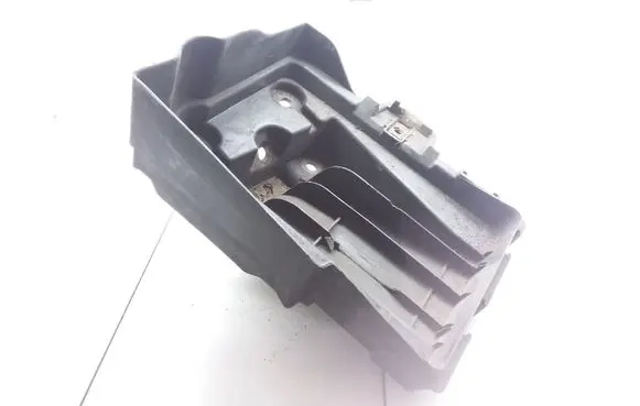 Battery box tray
