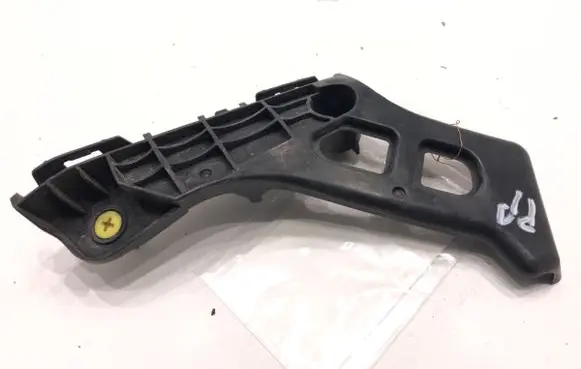 Lexus CT 200H Front bumper mounting bracket 5211576010