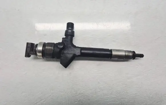 Mazda 5 Fuel injector RF7J13H50