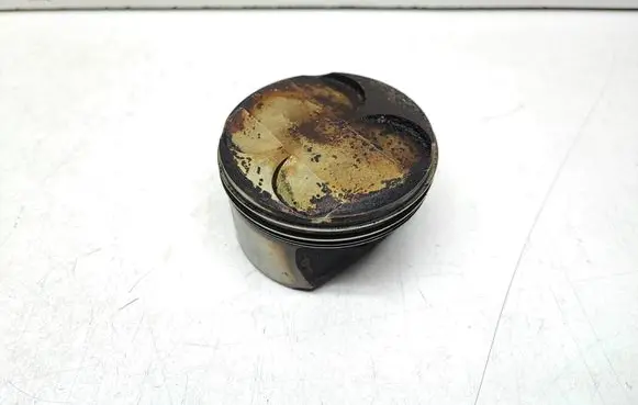 BMW X3 F25 Piston 7558528