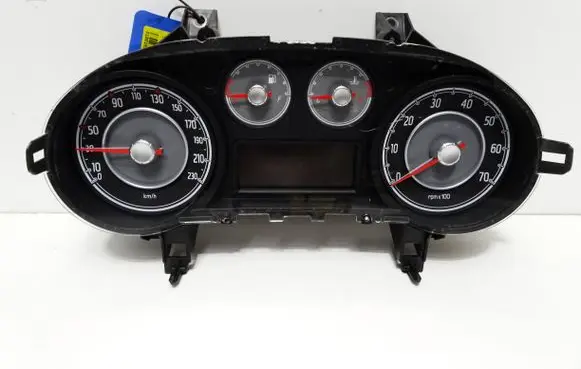 Speedometer (instrument cluster)