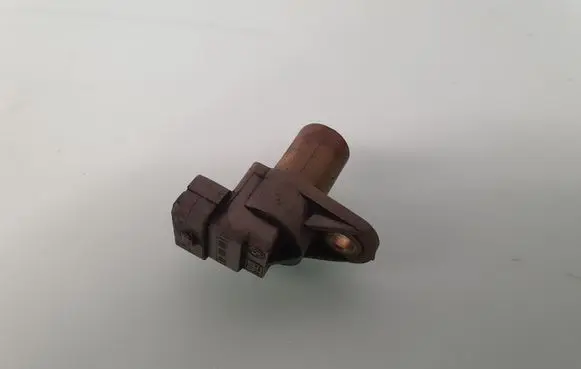 BMW M5 Camshaft position sensor 7834490 13627834490