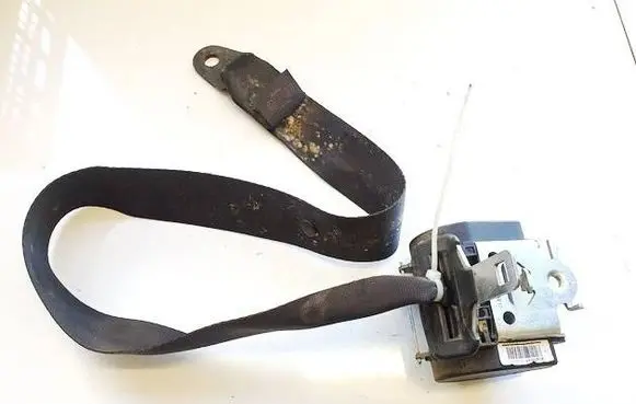 Rear seatbelt