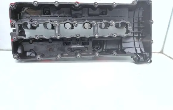 BMW 5 E60 E61 Rocker cam cover 7548196 11127548196 7563184