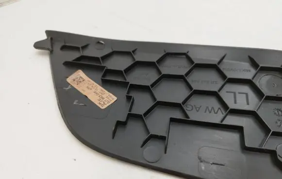 Skoda Superb B9 Other center console (tunnel) element 3J1863074