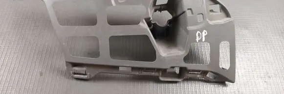Skoda Octavia Mk4 Front bumper mounting bracket 5E3807056