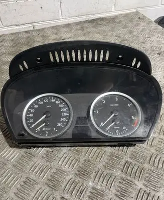 BMW 5 E60 E61 Speedometer (instrument cluster) 6947363 110080213