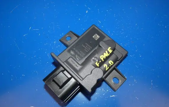 Jaguar F-Pace Fuel injection pump control unit/module FK729D370AD 020716 62630560