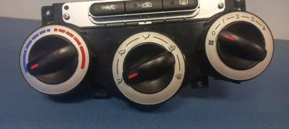 Hyundai i10 Climate control unit 972500X9404X