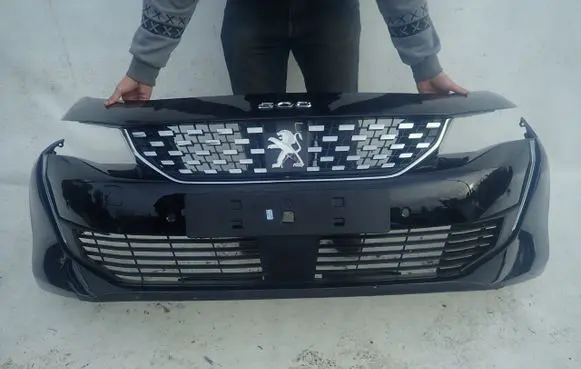 Peugeot 508 Front bumper