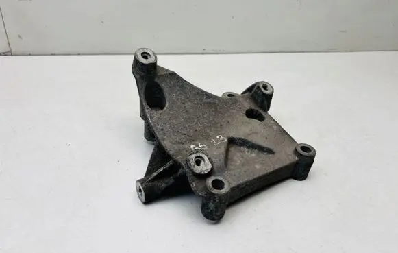 Volkswagen PASSAT B5 A/C compressor mount bracket 071260885
