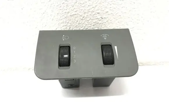 Chevrolet Lacetti Headlight level height control switch 96615342 620U05320 96552841