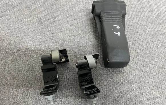 Audi Q5 SQ5 FY Front door upper hinge 8V0833404H 8W0881404S 51417