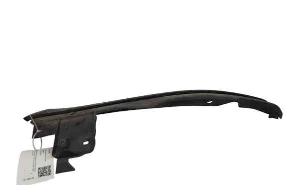 Front bumper lip