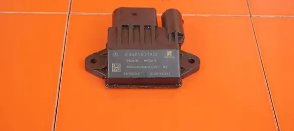 Mercedes-Benz C AMG W204 Glow plug pre-heat relay A6429007801 19MB44