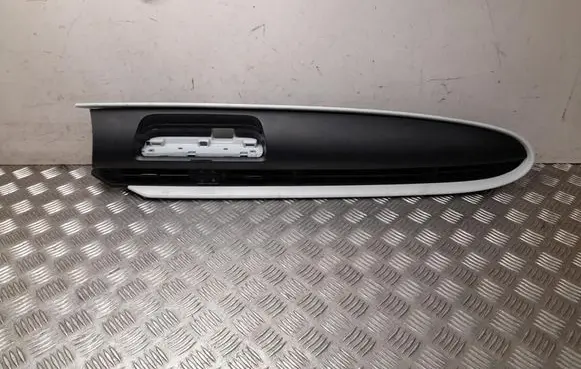 Fiat 600 Dash center air vent grill 735781543