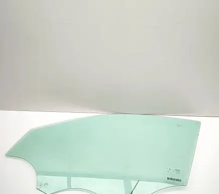 Volvo XC40 Front door window glass four-door 32368778